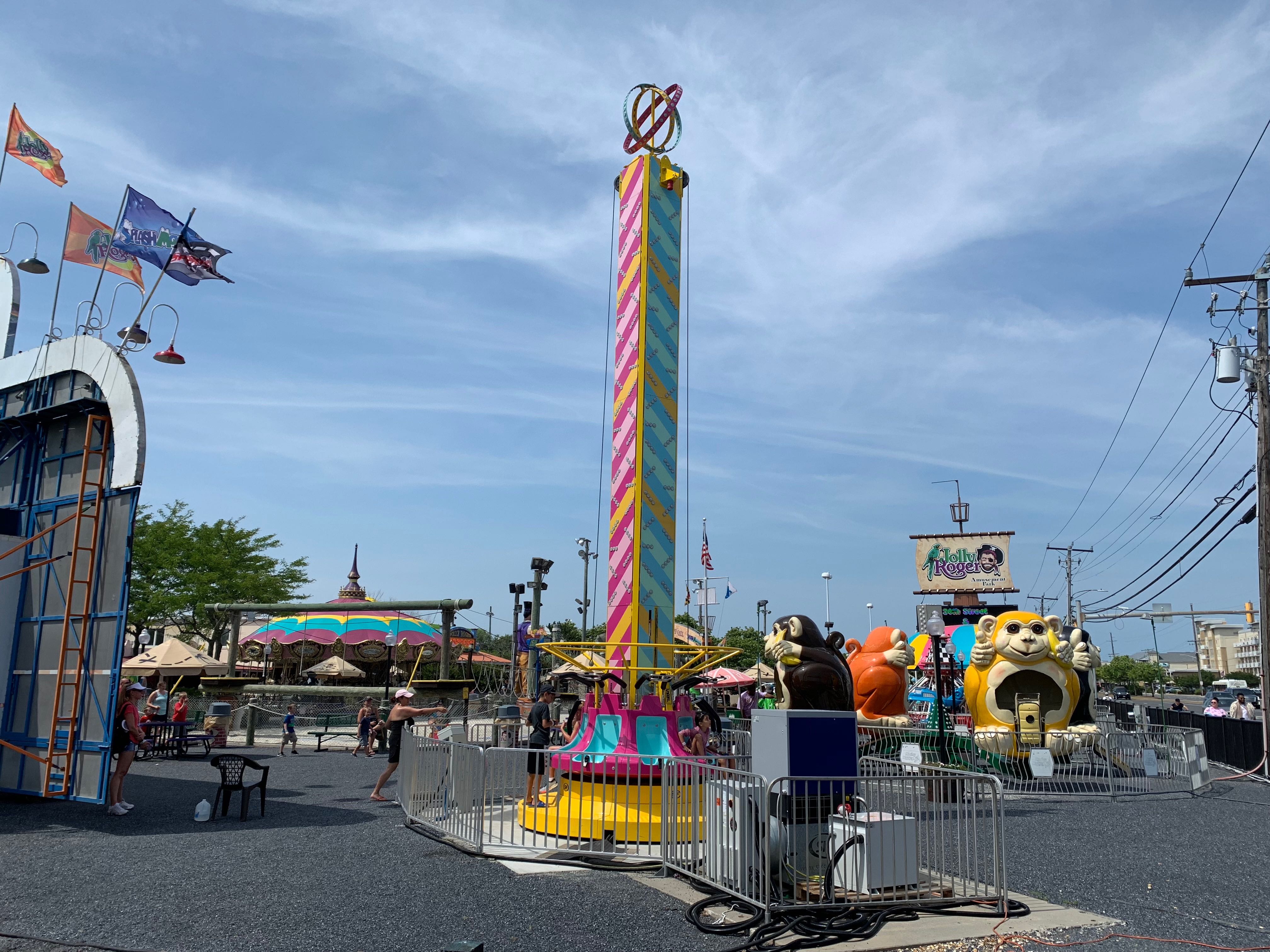 Wacky Worm (Jolly Roger Amusement Park) - Coasterpedia - The