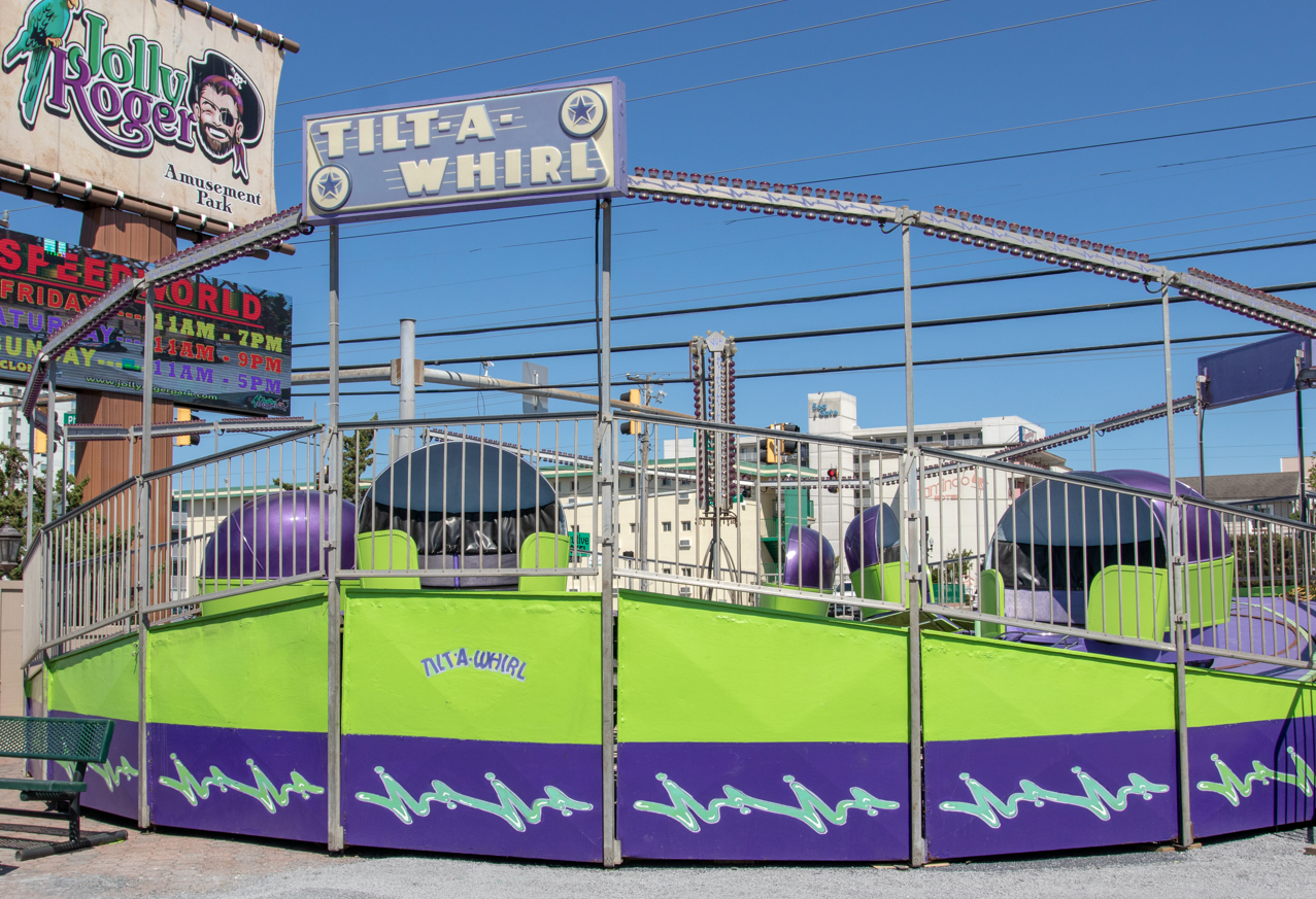 Tilt a Whirl